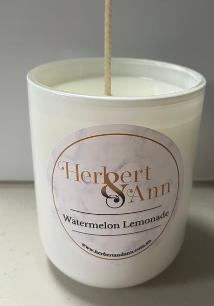 Medium Cambridge Matte White Candle